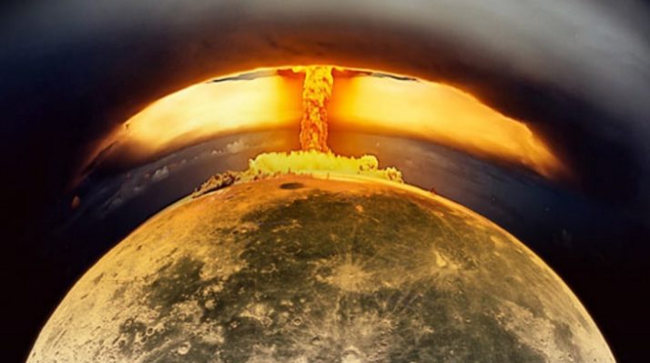 核試験場と月の共通点は何ですか？ 