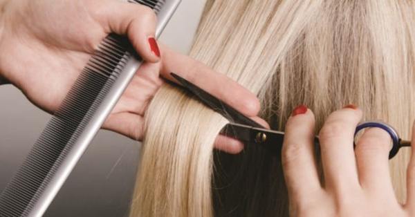 道路の前に散髪することは可能ですか 