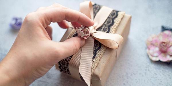 贈り物の前兆を転送することは可能ですか 