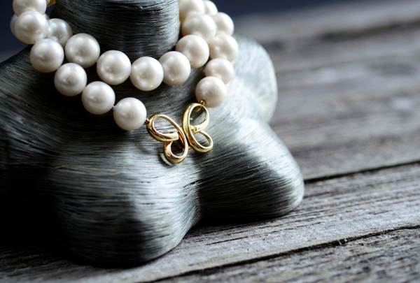 女性に真珠を与えることは可能ですか 