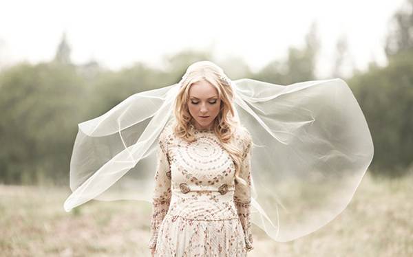 結婚式の後にベールを売ることができない理由 