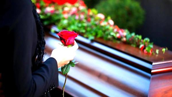 葬式当日の前兆 