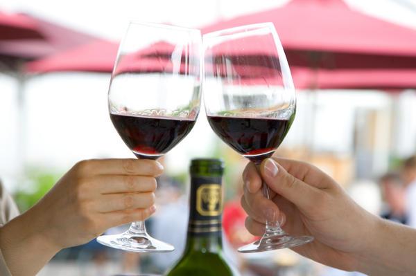 なぜグラスが打っているのですか 