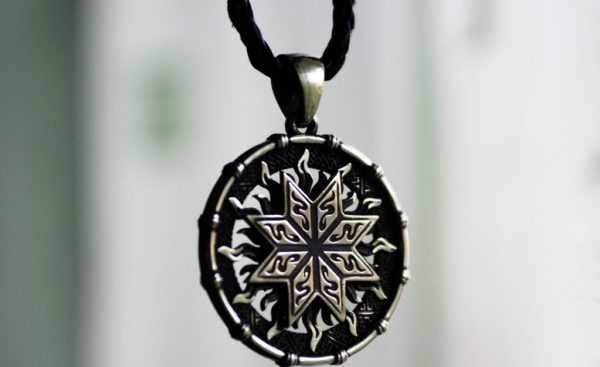 アミュレットアラティル 