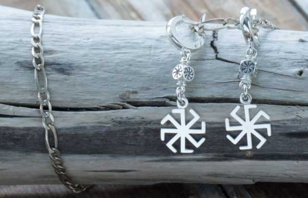 イヤリングの形のラディン 